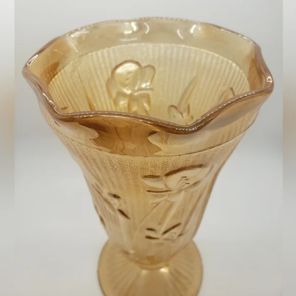 Vintage Vase Jeanette Iris and Herringbone Marigold - Picture 4 of 4